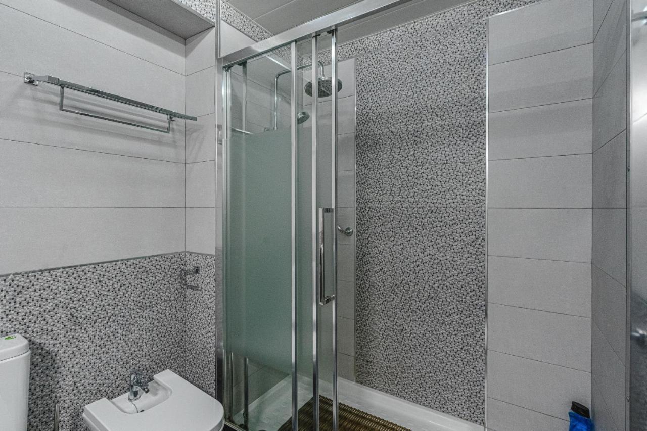 Amazing 3 Bedroom Apartment On The First Line Of The Best Las Americas Beach, Air Conditioner And Terrace Ocean View Playa de las Américas Exterior foto